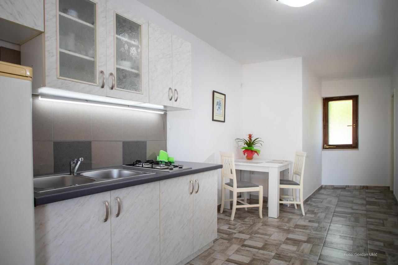 Apartman Luka Rovinj Luaran gambar